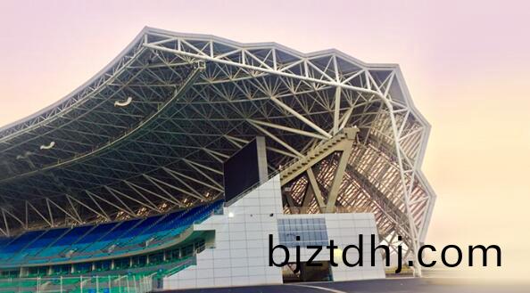 張(zhang)拉膜(mo)公司(si)講解張(zhang)拉(la)膜(mo)的常(chang)用(yong)材(cai)料(liao)有(you)哪幾種(zhong)