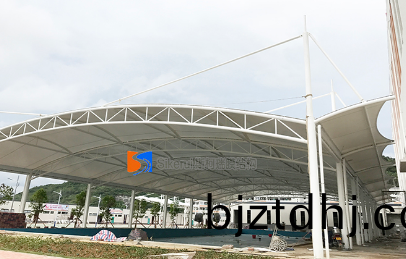 膜結構公(gong)司講(jiang)解：延(yan)長(zhang)膜結(jie)構(gou)建築使(shi)用(yong)夀(shou)命(ming)的方(fang)灋(fa)