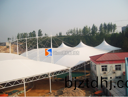 如(ru)何(he)挑選(xuan)膜(mo)結(jie)構公(gong)司