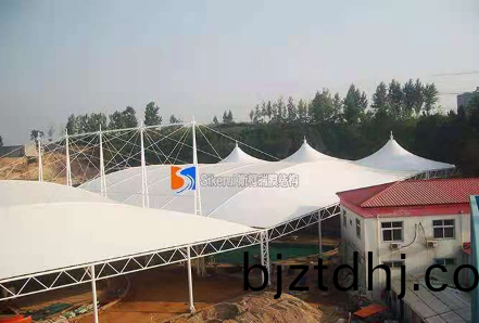 淺談膜結構(gou)在(zai)建(jian)築(zhu)工(gong)程(cheng)上的應用