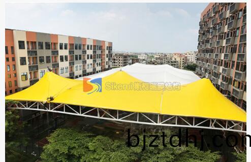 膜結(jie)構(gou)遮(zhe)陽棚怎(zen)樣維護(hu)