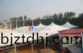 張(zhang)拉(la)膜讓我(wo)們的生活(huo)更加(jia)舒適(shi)