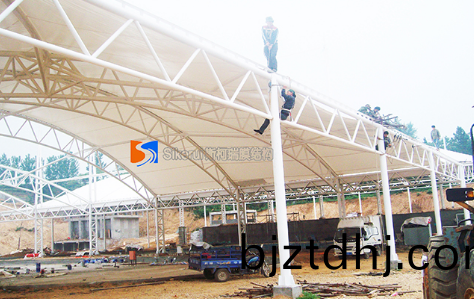 張拉膜睏(kun)擾(rao)客(ke)戶(hu)的(de)疑問有哪些(xie)