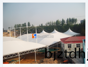 膜(mo)結(jie)構(gou)公(gong)司(si)‍常(chang)用哪些(xie)材(cai)料生産産品(pin)？