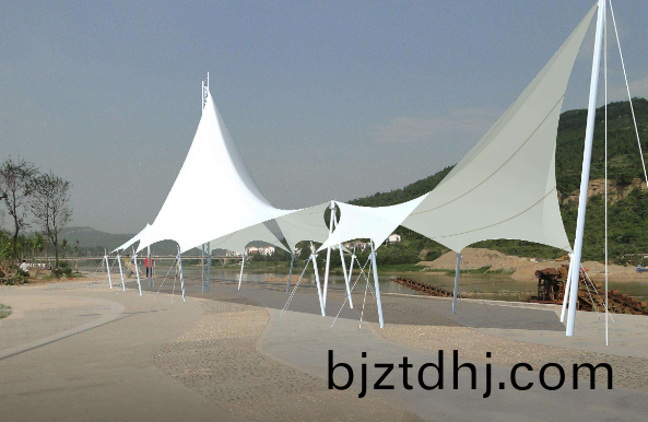 優(you)點(dian)多的(de)的膜結構(gou)價(jia)格(ge)如何(he)挑(tiao)選？