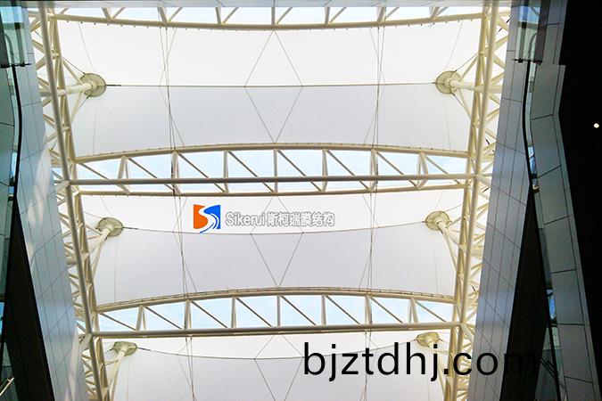 香(xiang)港(gang)大學(xue)頂棚(peng)膜(mo)結構工(gong)程(cheng)