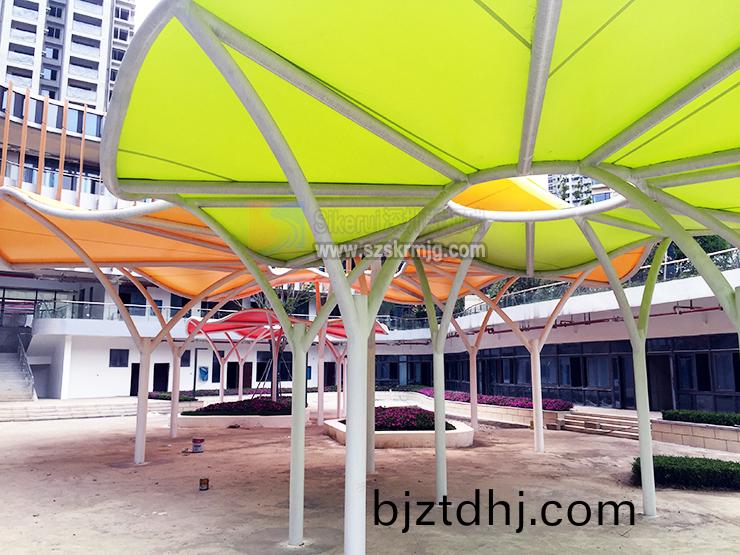 長(zhang)沙(sha)萬科魅(mei)力之(zhi)城景觀膜